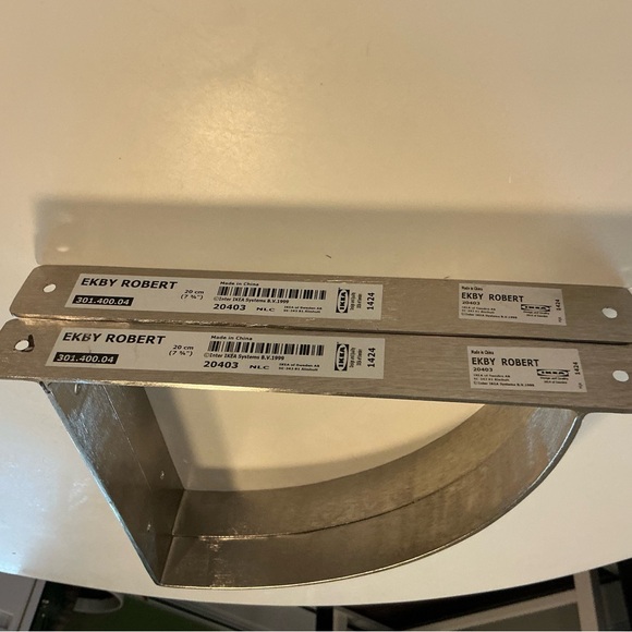 IKEA ROBERT SHELF BRACKETS - Picture 8 of 9